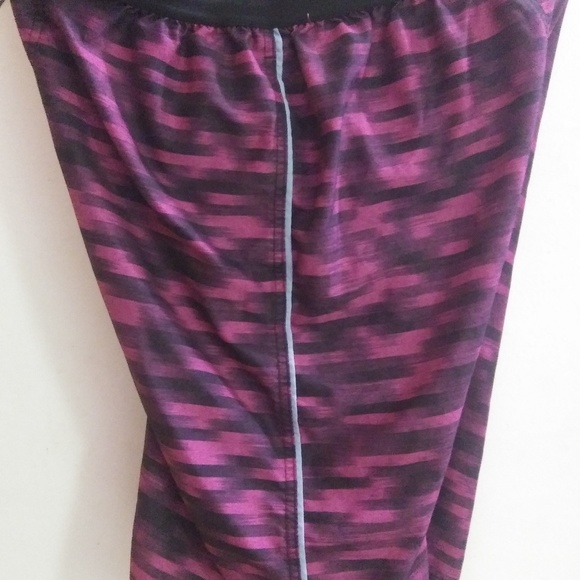 NIKE shorts. - Picture 3 of 4